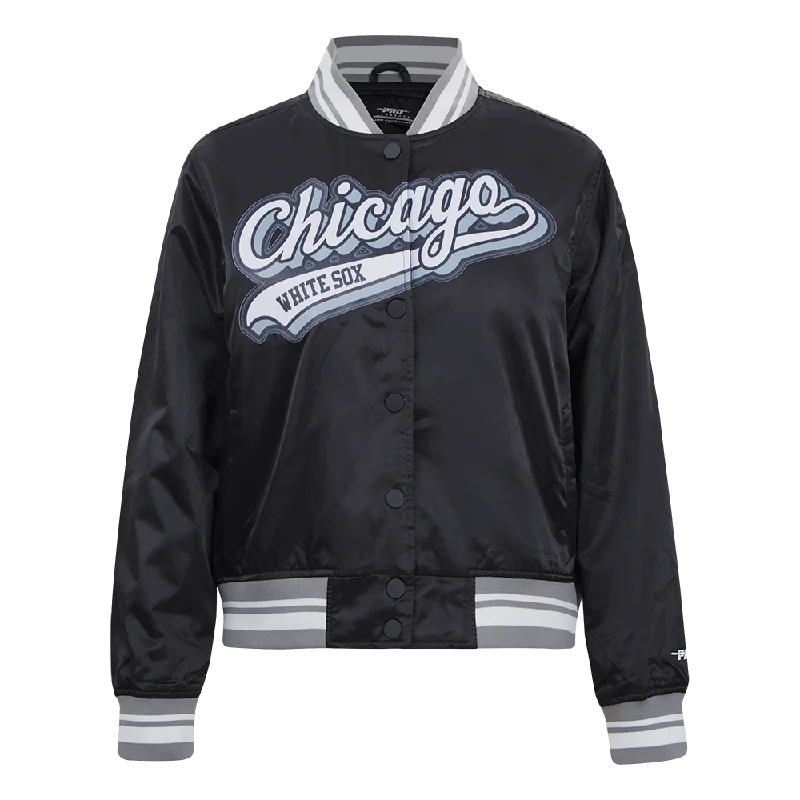 MLB CHICAGO WHITE SOX SCRIPT TAIL WOMEN'S SATIN JACKET (BLACK/GRAY)