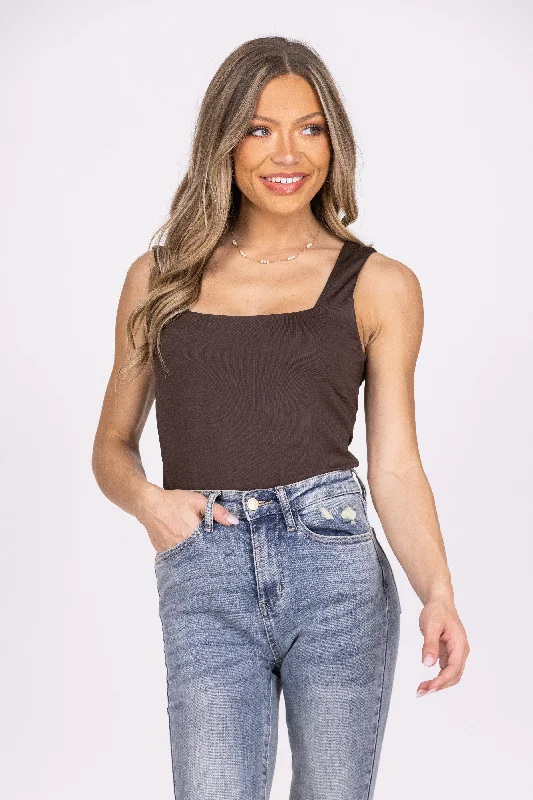 Serving Looks Women's Square Neck Knit Casual Tank Top